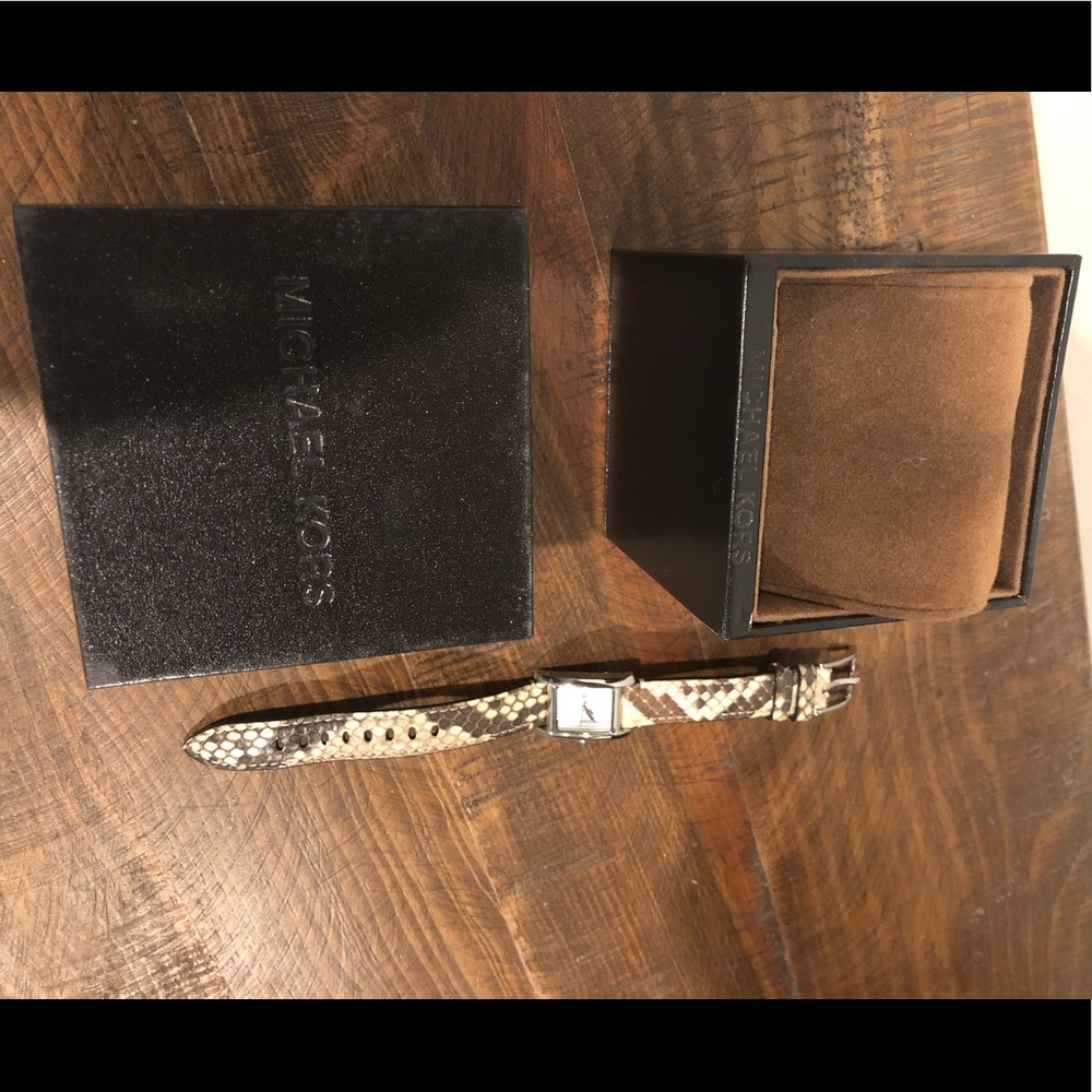 Michael Kors Genuine Python Watch - Picture 7 of 8